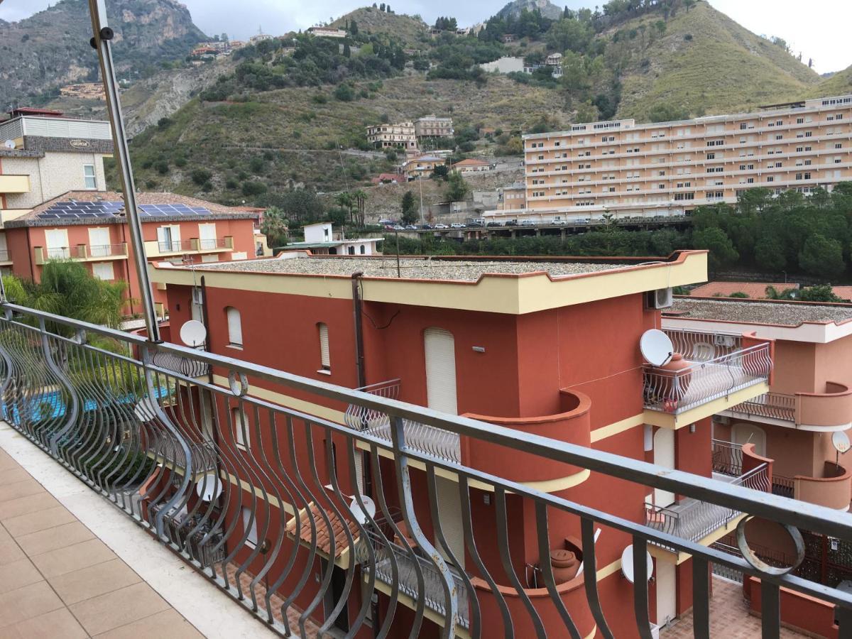 Residence La Fenice Ff Giardini Naxos Ngoại thất bức ảnh