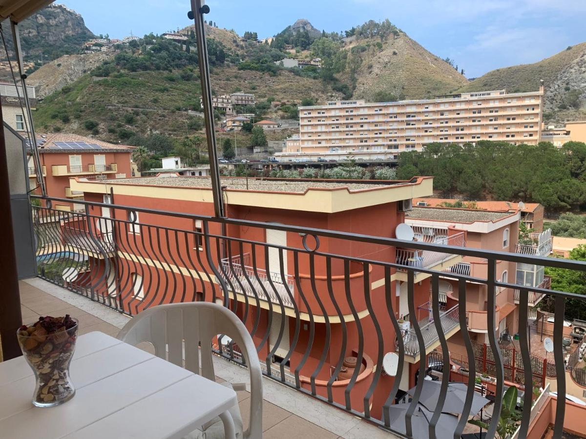 Residence La Fenice Ff Giardini Naxos Ngoại thất bức ảnh