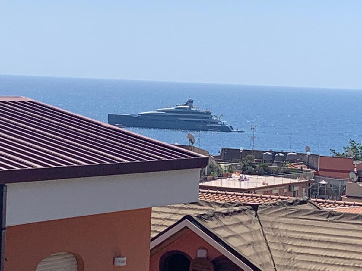 Residence La Fenice Ff Giardini Naxos Ngoại thất bức ảnh