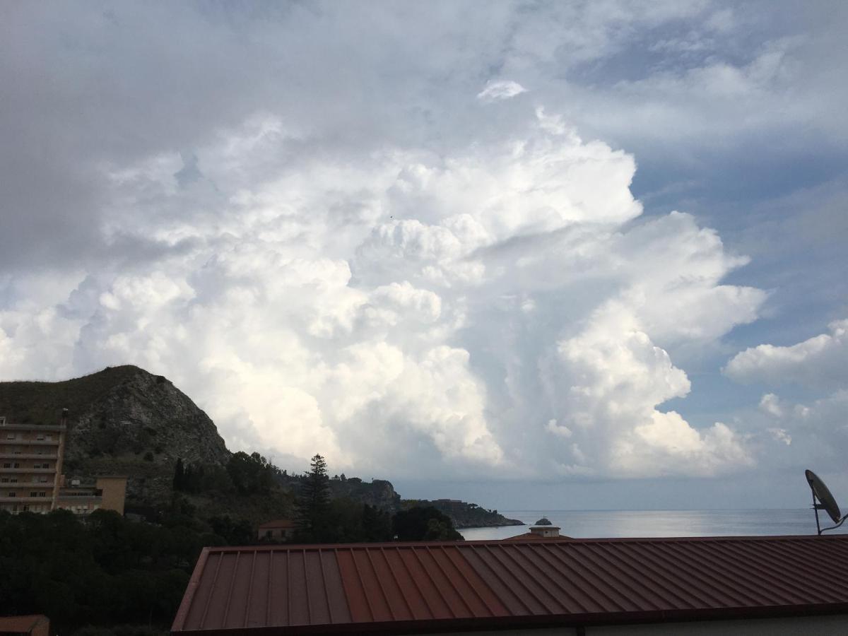 Residence La Fenice Ff Giardini Naxos Ngoại thất bức ảnh